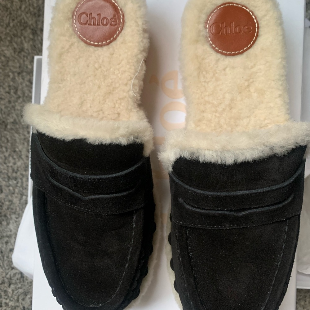 Chloé Black and Cream Shearling Slippers